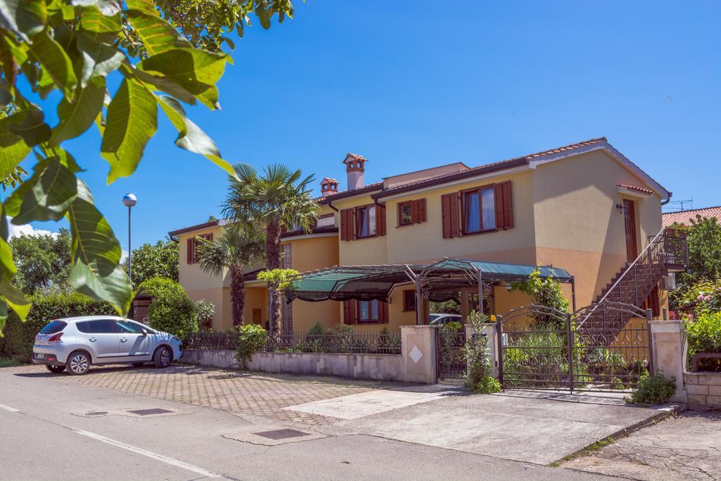 Apartments Masek Пореч Екстер'єр фото